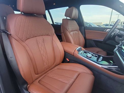 Used 2026 BMW X7 xDrive40i w/ Executive Package AWD/4WD image 21