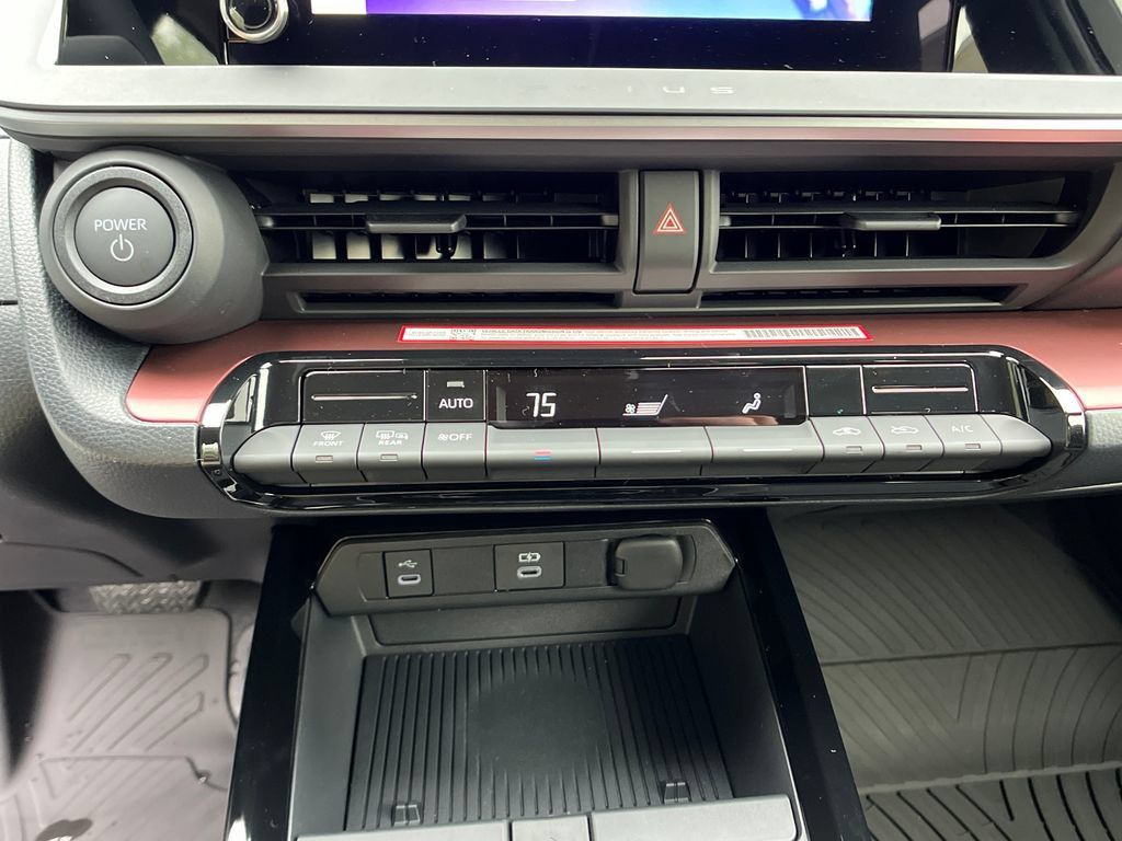 New 2026 Toyota Prius Plug-In Hybrid FWD image 17