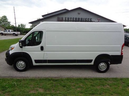 Used 2023 RAM ProMaster 2500 FWD image 2