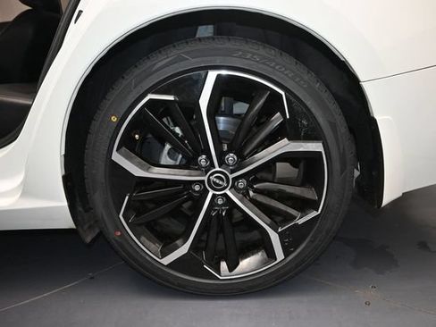 Used 2023 Nissan Altima 2.5 SR FWD image 13