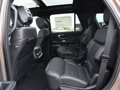 New 2026 Ford Expedition Platinum AWD/4WD image 14