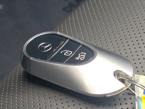 New 2026 Mercedes-Benz SL 63 AMG 4MATIC image 39