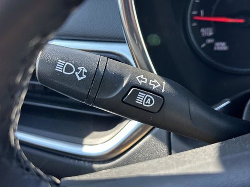 Certified 2024 Chevrolet Equinox LT FWD image 24