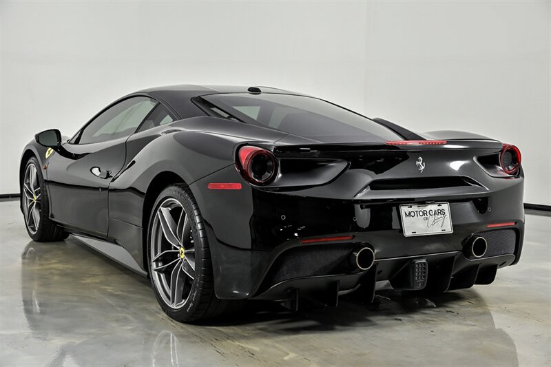 Used 2016 Ferrari 488 GTB RWD image 7