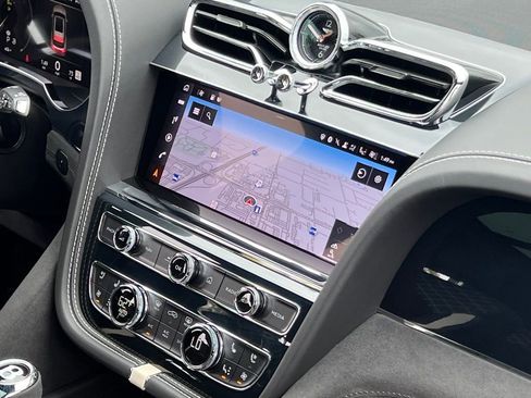 Used 2023 Bentley Bentayga Speed image 41