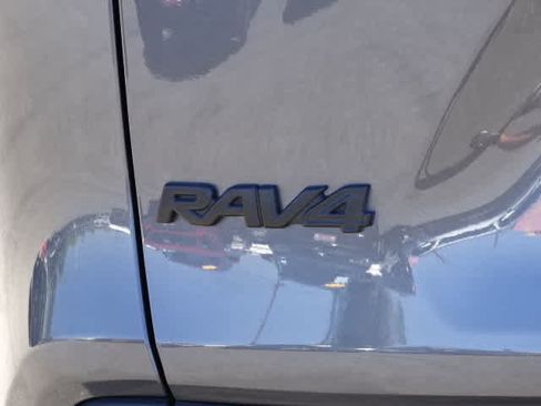 Certified 2025 Toyota RAV4 XLE w/ Convenience Package FWD image 10