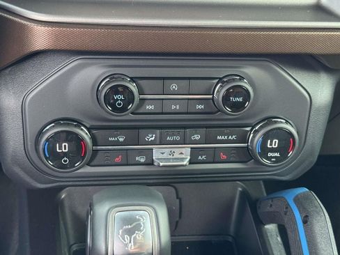Used 2023 Ford Bronco Outer Banks AWD/4WD image 5