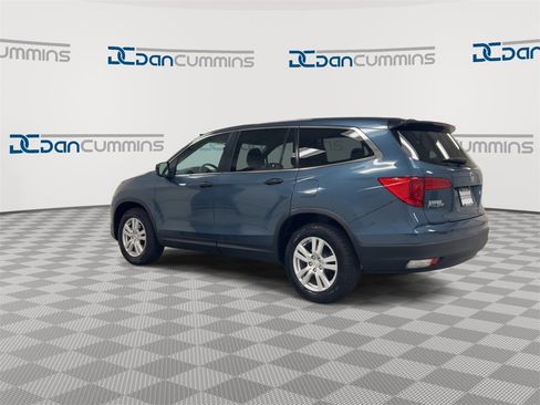 Used 2017 Honda Pilot LX image 9