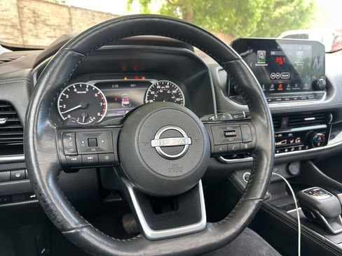 Used 2023 Nissan Rogue SL w/ SL Premium Package FWD image 24