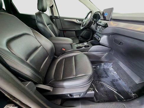 Used 2021 Ford Escape Titanium AWD/4WD image 23