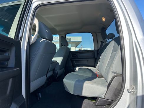Used 2018 RAM 2500 Tradesman w/ Chrome Appearance Group image 10