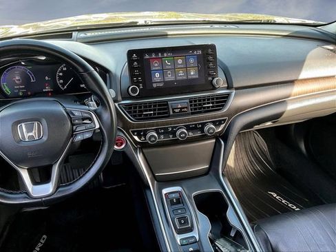Used 2022 Honda Accord Touring image 11