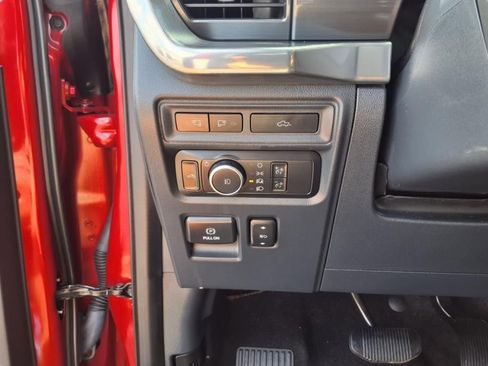 Used 2022 Ford F150 Lariat w/ Equipment Group 502A High image 14