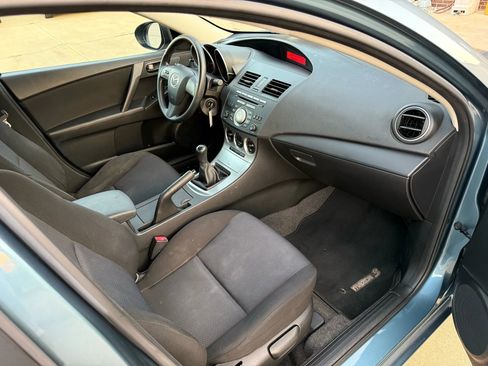 Used 2010 MAZDA MAZDA3 i Sport image 10