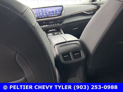 Used 2025 Buick Envision Sport Touring image 22