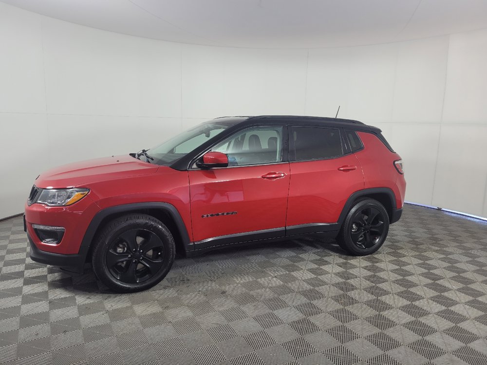 Used 2021 Jeep Compass Latitude FWD image 2
