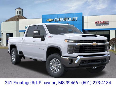 New 2026 Chevrolet Silverado 3500 LT AWD/4WD image 8