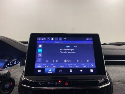 Used 2022 Jeep Compass Latitude image 12