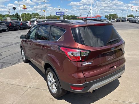 Used 2018 Ford Escape SEL FWD image 8