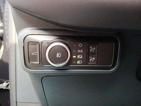 New 2026 Ford Explorer Platinum image 17