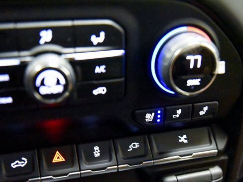 Used 2021 Chevrolet Silverado 1500 High Country w/ Technology Package image 27