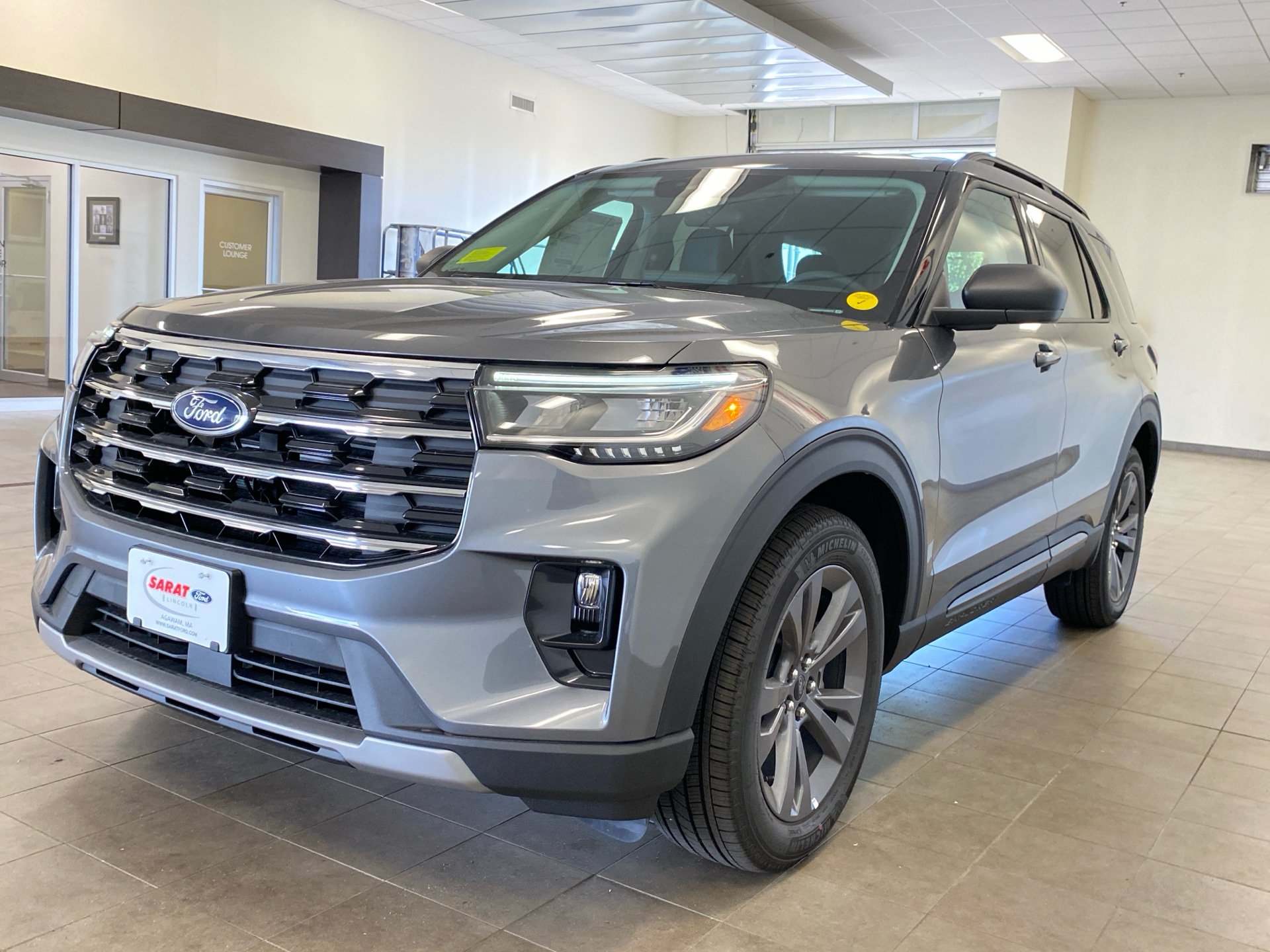 New 2026 Ford Explorer Active w/ Active Comfort Package AWD/4WD image 4