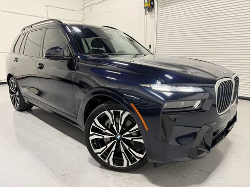 Used 2024 BMW X7 xDrive40i w/ M Sport Package image 34