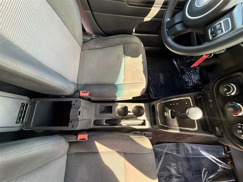 Used 2014 Jeep Patriot Sport w/ Power Value Group FWD image 18