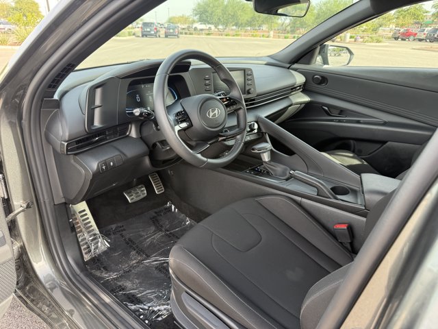 Used 2026 Hyundai Elantra Sport FWD image 9