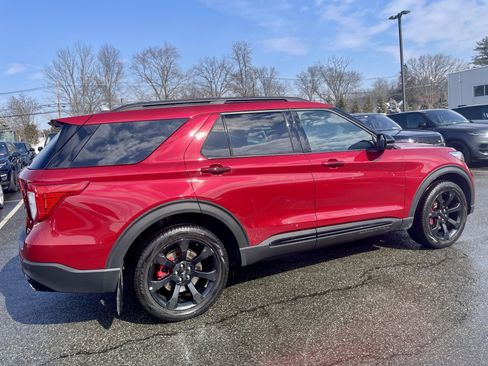 Used 2023 Ford Explorer ST w/ Equipment Group 401A image 7