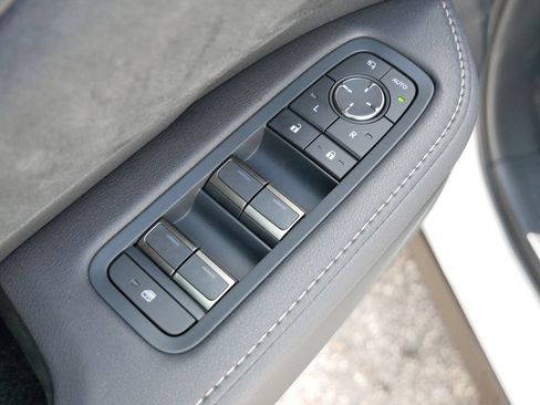 New 2026 Lexus TX 500h AWD image 15