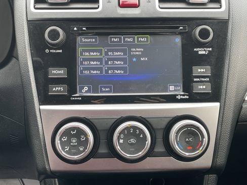 Used 2015 Subaru Crosstrek 2.0i Premium w/ Moonroof Package image 29