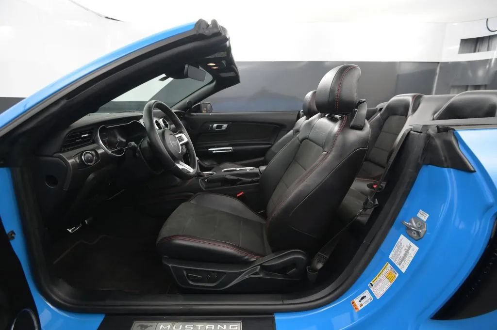 Used 2022 Ford Mustang GT Premium w/ Equipment Group 401A RWD image 38