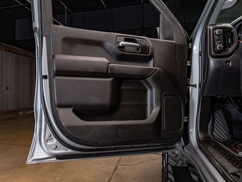 Used 2025 Chevrolet Silverado 1500 Custom Trail Boss image 28