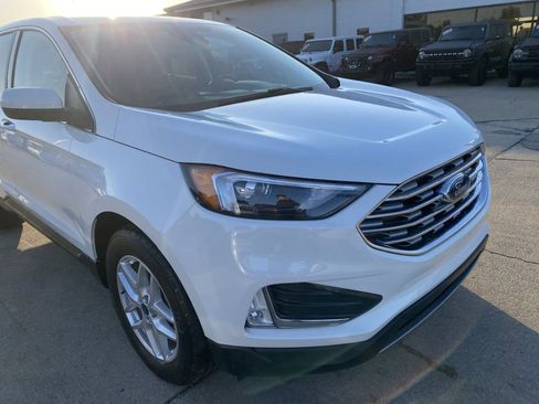 Used 2022 Ford Edge SEL w/ Convenience Package image 3