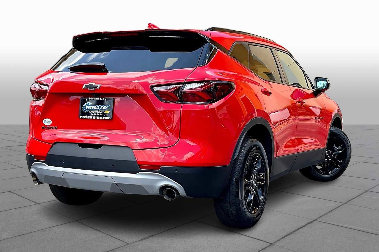 Used 2022 Chevrolet Blazer LT w/ Midnight/Sport Edition FWD image 13