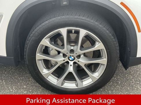 Used 2023 BMW X5 xDrive40i w/ Premium Package AWD/4WD image 14