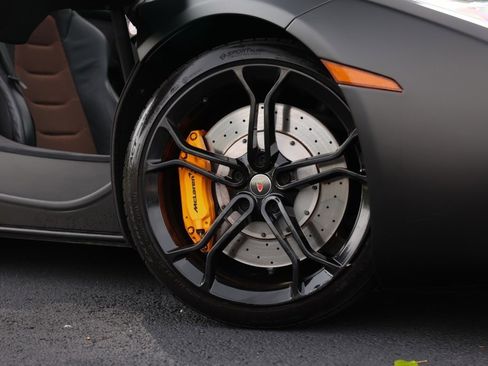 Used 2013 McLaren MP4-12C Spider image 8