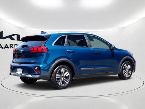Used 2022 Kia Niro LXS FWD image 4