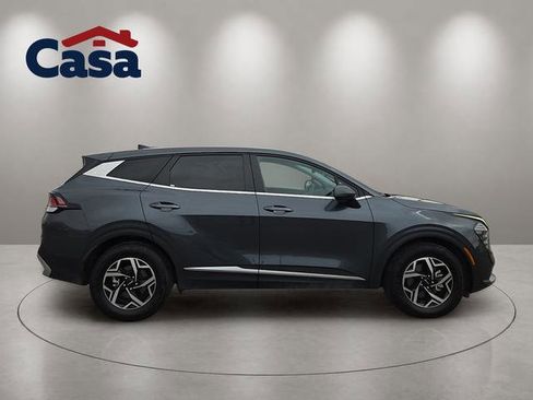 Used 2025 Kia Sportage LX FWD image 6