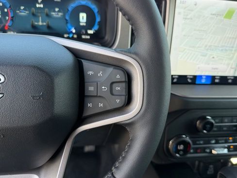 New 2026 Ford Bronco Outer Banks w/ Sasquatch Package AWD/4WD image 17