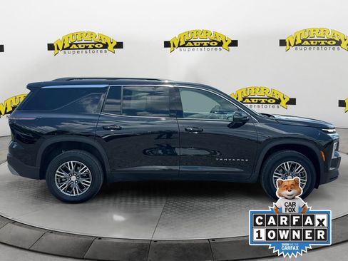 Used 2025 Chevrolet Traverse LT FWD image 7