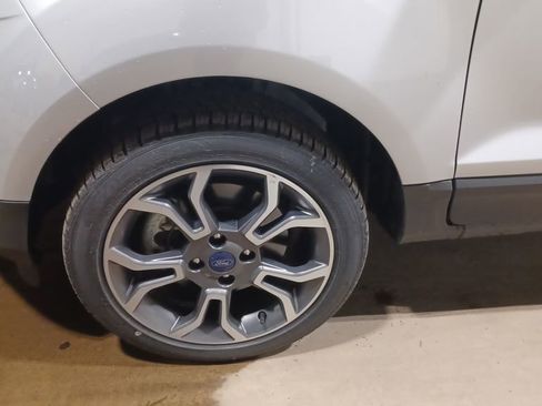 Used 2020 Ford EcoSport SES image 3