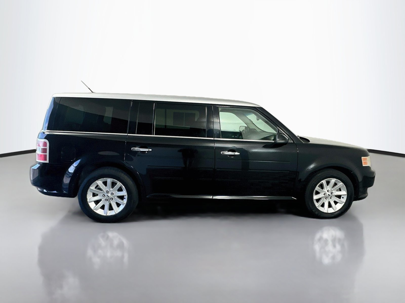 Used 2012 Ford Flex SEL w/ Equipment Group Order Code FWD image 8