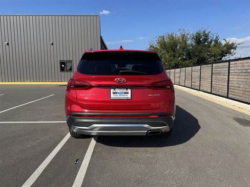 Used 2022 Hyundai Santa Fe Limited image 4
