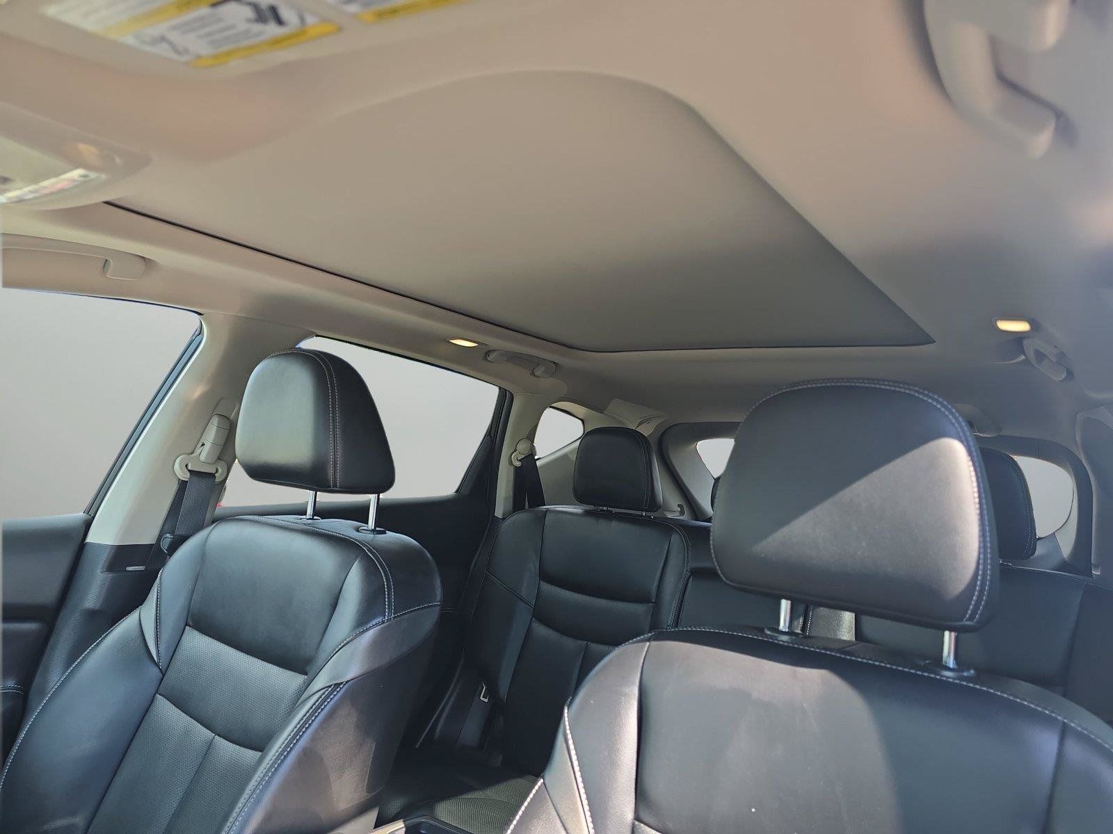 Used 2017 Nissan Murano Platinum w/ Platinum Technology Package FWD image 26