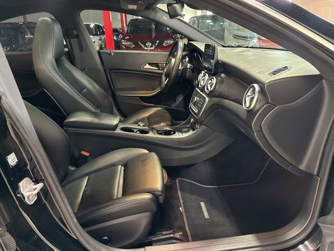 Used 2018 Mercedes-Benz CLA 250 4MATIC image 40