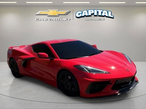 Used 2021 Chevrolet Corvette Stingray Preferred Cpe w/ Z51 Performance Package RWD image 7