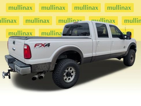 Used 2016 Ford F250 Lariat w/ Lariat Interior Package AWD/4WD image 4