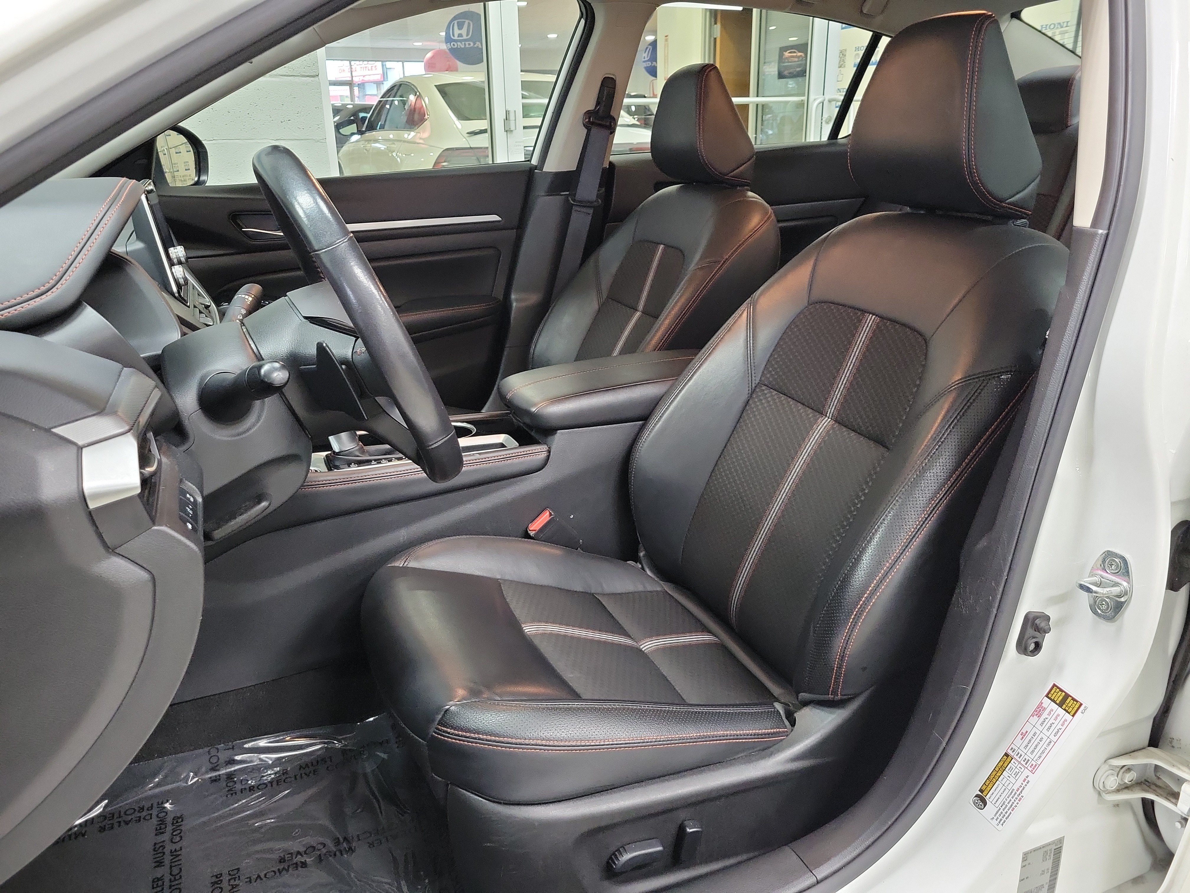 Used 2024 Nissan Altima 2.5 SR FWD image 15